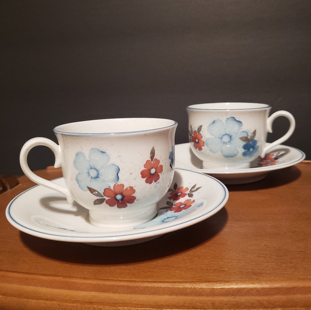 Noritake Versatone Glimmer Cups and Saucers set of 2